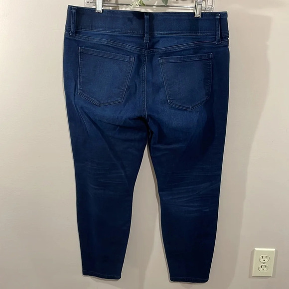 NWOT Nine West Skinny Dark Wash Denim Jean 16 P - Picture 4 of 16